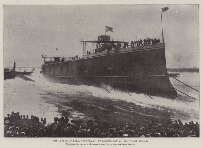 A HMS Euryalus felbocsátása Barrowban, május 20-án, a hajó felszínen alkotó: English Photographer