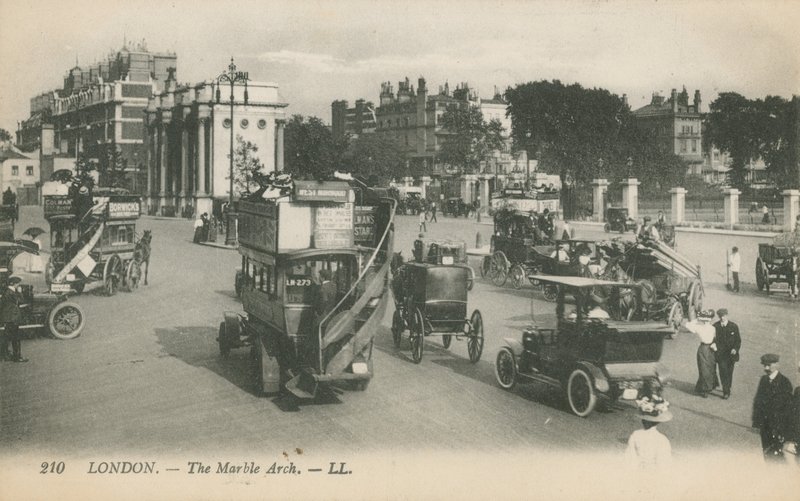A Marble Arch, London alkotó: English Photographer