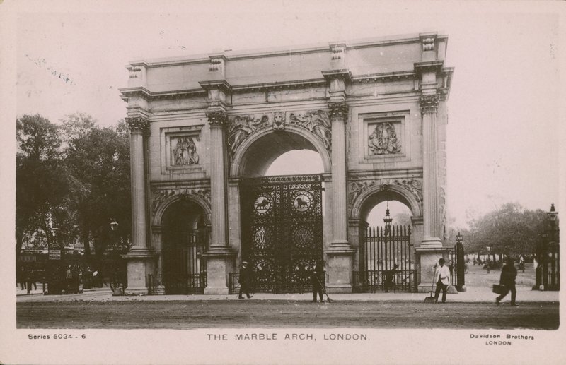 A Marble Arch, London alkotó: English Photographer