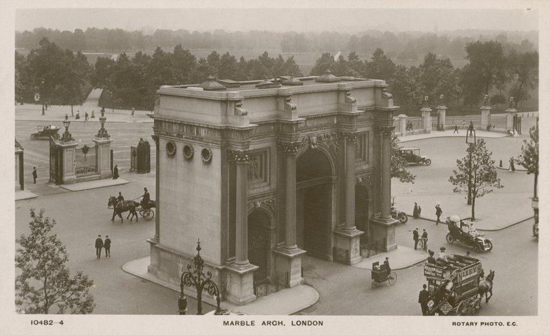 A Marble Arch, London alkotó: English Photographer