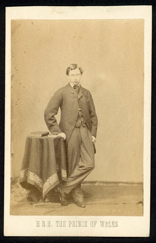 A walesi herceg alkotó: English Photographer