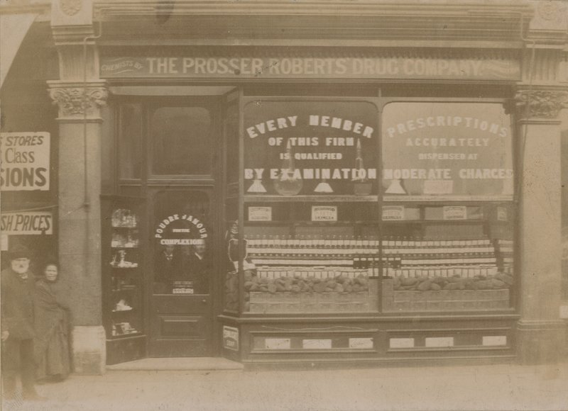A Prosser Roberts Drug Company alkotó: English Photographer