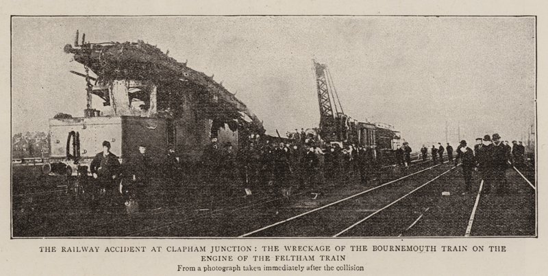 A Clapham Junction-i vasúti baleset, a Bournemouth-vonat roncsai a Feltham-vonat motorján alkotó: English Photographer
