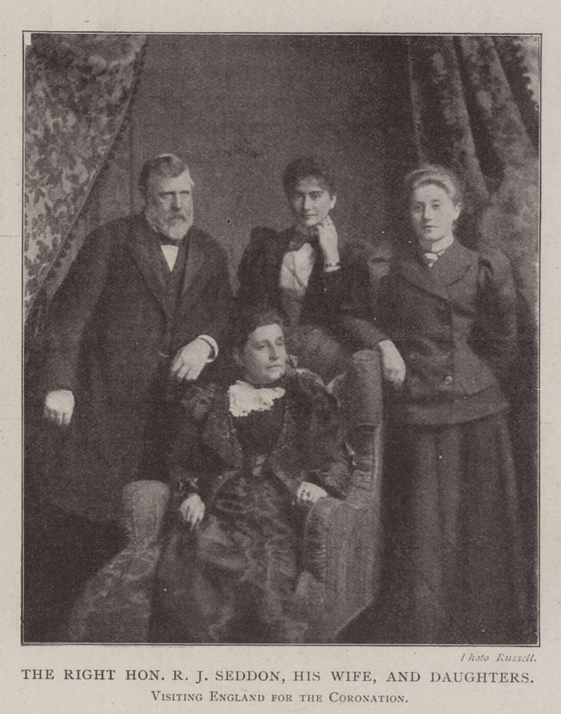 A méltó tiszteletreméltó R. J. Seddon, felesége és lányai Angliába látogatnak a koronázásra alkotó: English Photographer