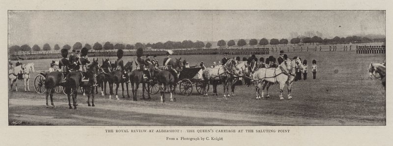 A királyi szemle Aldershotban, a Queens Carriage a Saluting Pointban alkotó: English Photographer