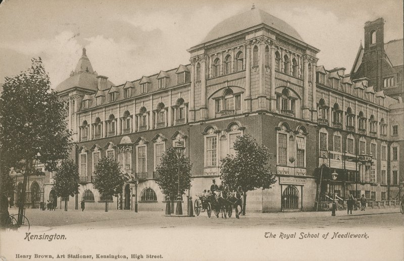 A Royal School of Needlework, Kensington, London alkotó: English Photographer