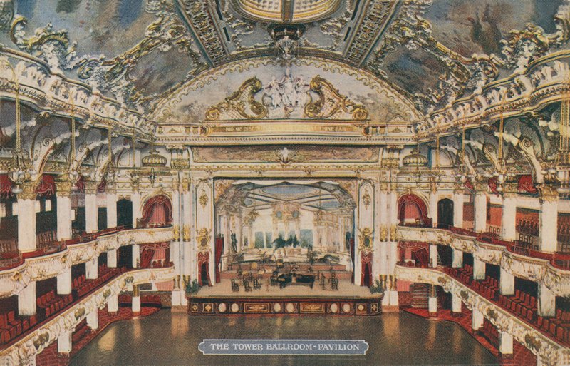 A torony bálterem - pavilon. 1913-ban feladott képeslap. alkotó: English Photographer