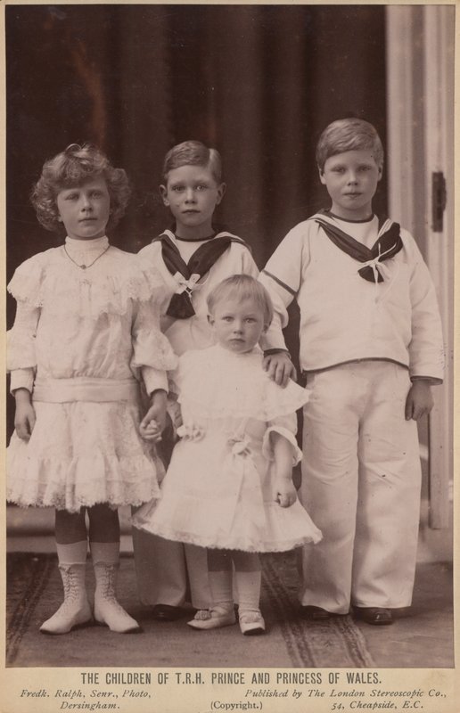 Albert Edward és Alexandra hercegnő gyermekei alkotó: English Photographer