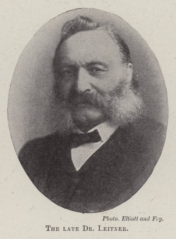 A néhai Dr. Leitner alkotó: English Photographer