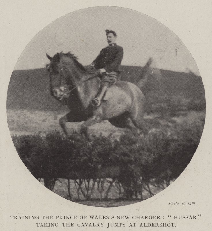 A walesi herceg kiképzése új töltő, a lovasság ugrását végrehajtó huszár Aldershotban alkotó: English Photographer