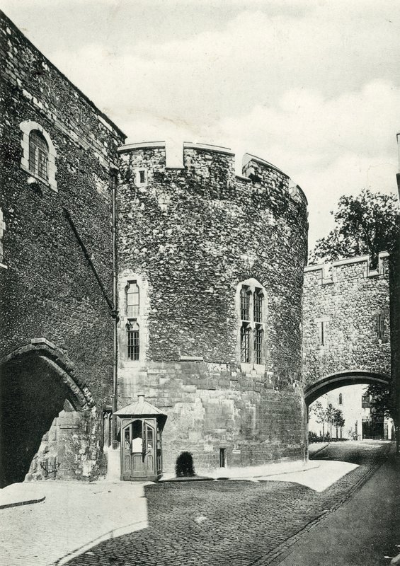 Wakefield és Bloody Towers alkotó: English Photographer