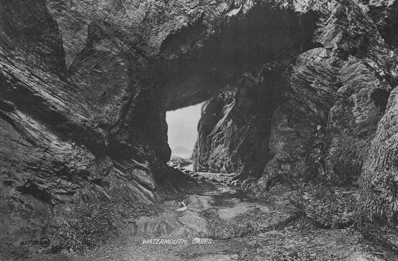 Watermouth-barlangok (f/w fotó) alkotó: English Photographer