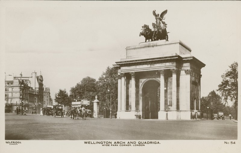 Wellington Arch és Quadriga, Hyde Park Corner alkotó: English Photographer