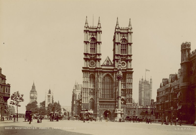 A Westminster Abbey nyugati frontja alkotó: English Photographer