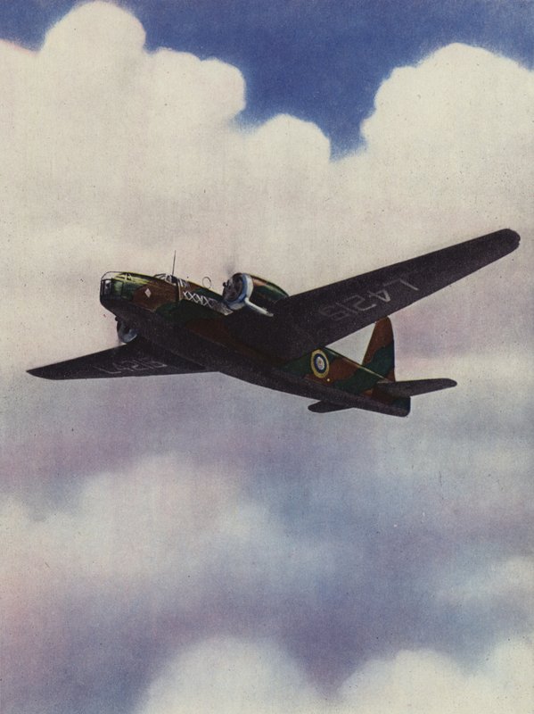 Egy Wellington bombázó magasan a felhők között alkotó: English School
