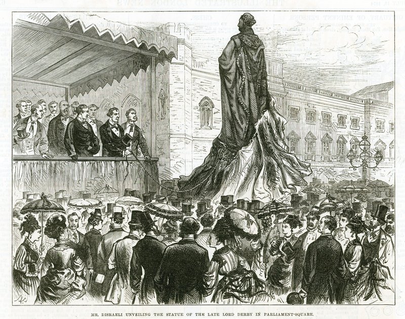 Disraeli leleplezi a néhai Lord Derby szobrát a Parlament téren, Westminsterben alkotó: English School
