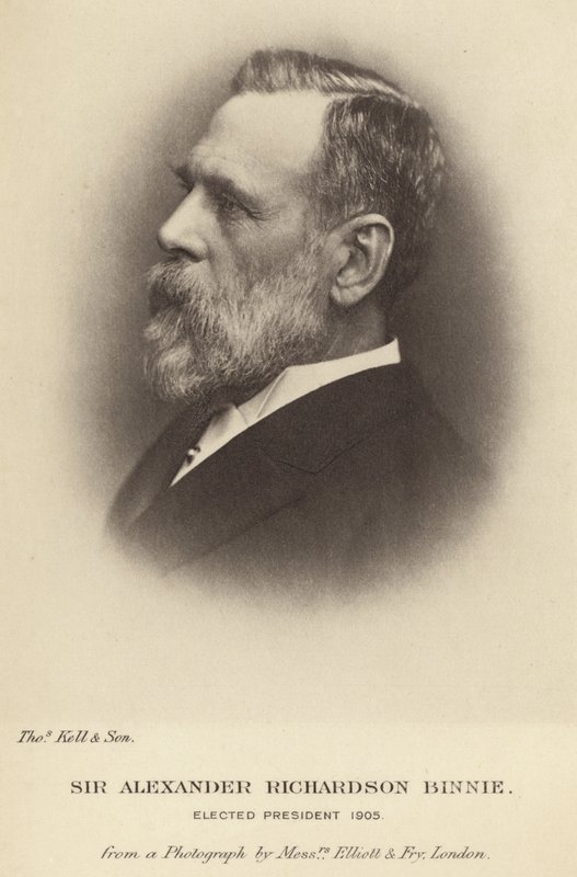 Sir Alexander Richardson Binnie-t 1905-ben választották meg az Institution of Civil Engineers elnökévé alkotó: English School