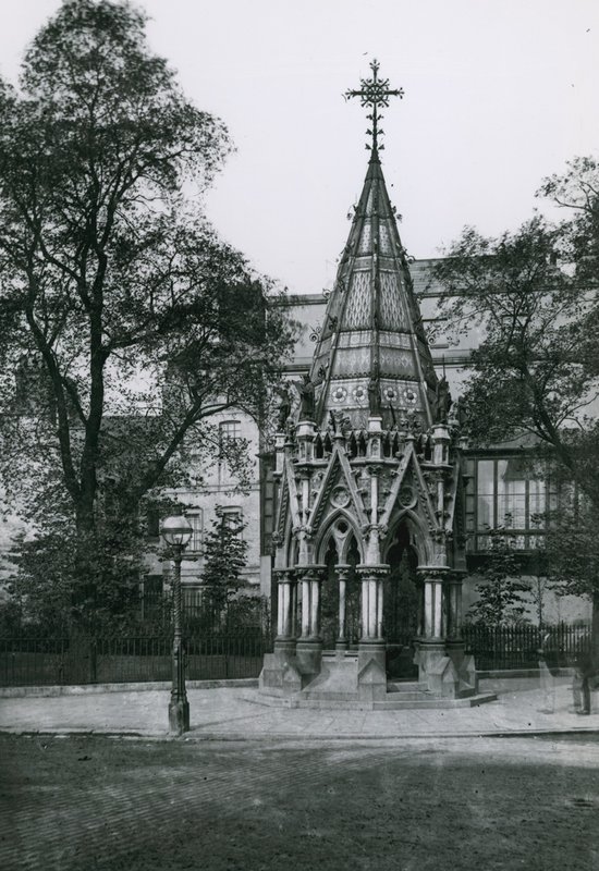 A Buxton Memorial ivókút, St Margarets Westminster alkotó: English School