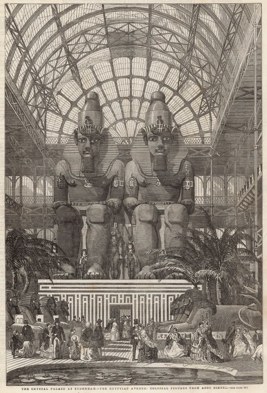 A Crystal Palace Sydenhamban; Az Egyptian Avenue, kolosszális alakok az Aboo Simbelből alkotó: English School