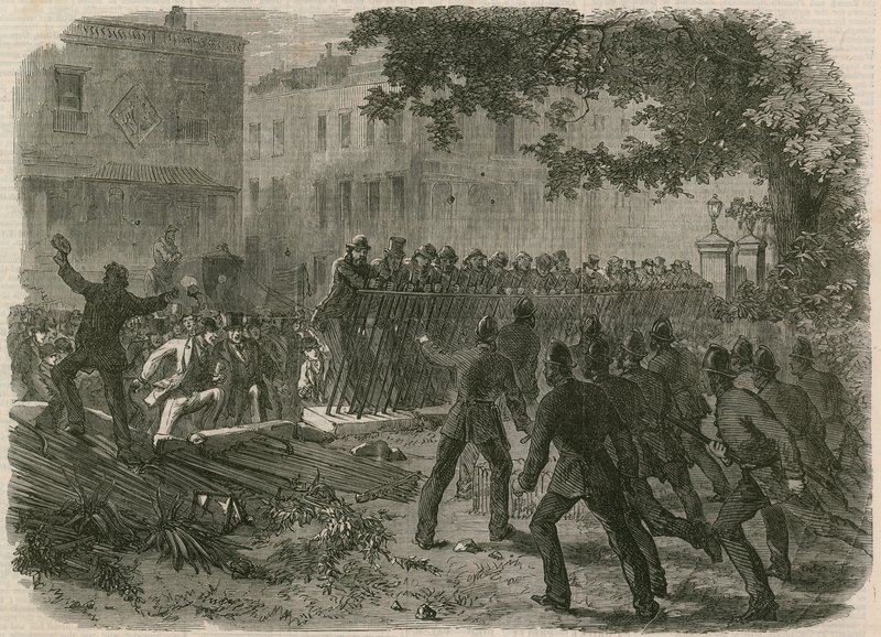 The Riot in Hyde Park: A maffia lerántja a korlátokat a Park Lane-ben alkotó: English School