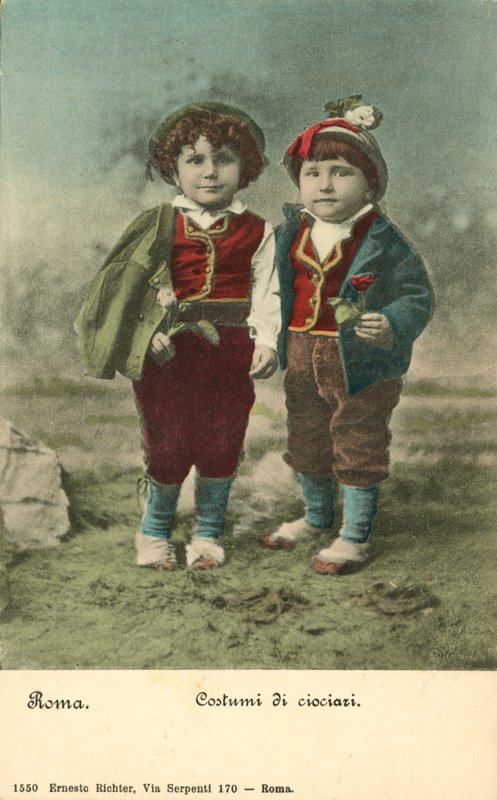 Ciociazi jelmezei (színes fotó) alkotó: Ernest Richter