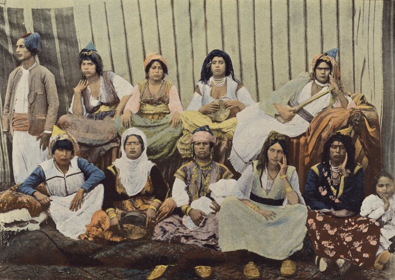 Szempillaspirál arab (mór) nők alkotó: European Photographer