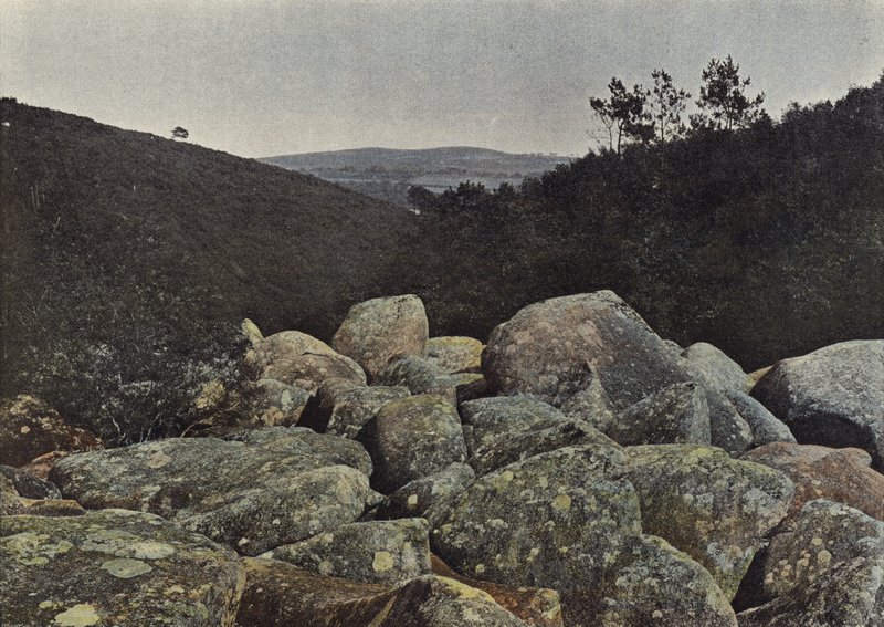 Saint-Herbor, Rochers De La Cascade alkotó: European Photographer