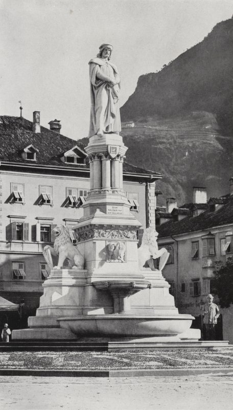 Walther von der Vogelweide emlékműve Bozenben (f/w fotó) alkotó: European Photographer