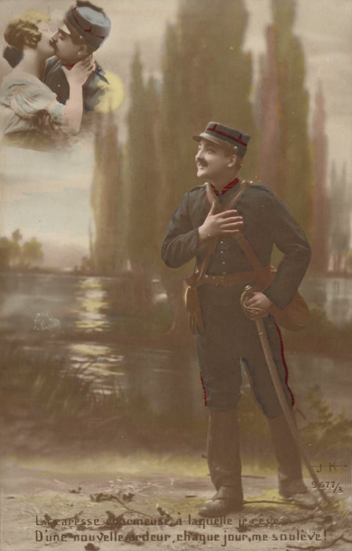 Egy katona azt képzeli, hogy ő és szerelme csókolóznak (színezett fotó) alkotó: French Photographer