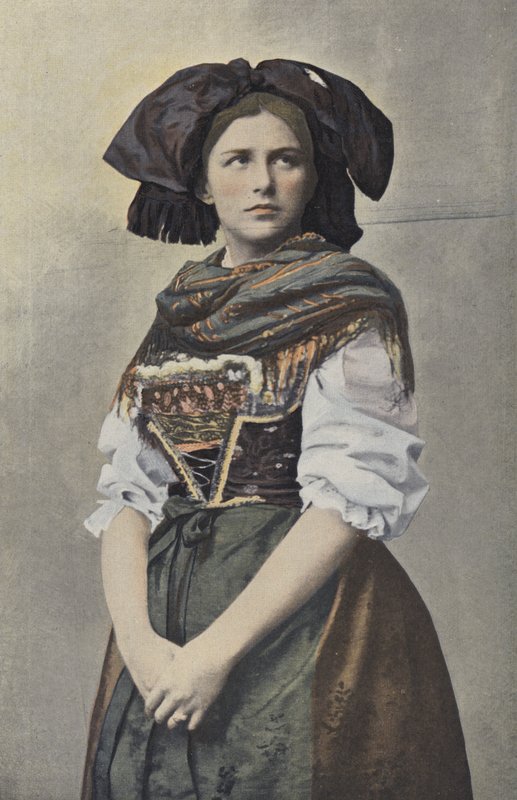 Elzászi jelmezben alkotó: French Photographer