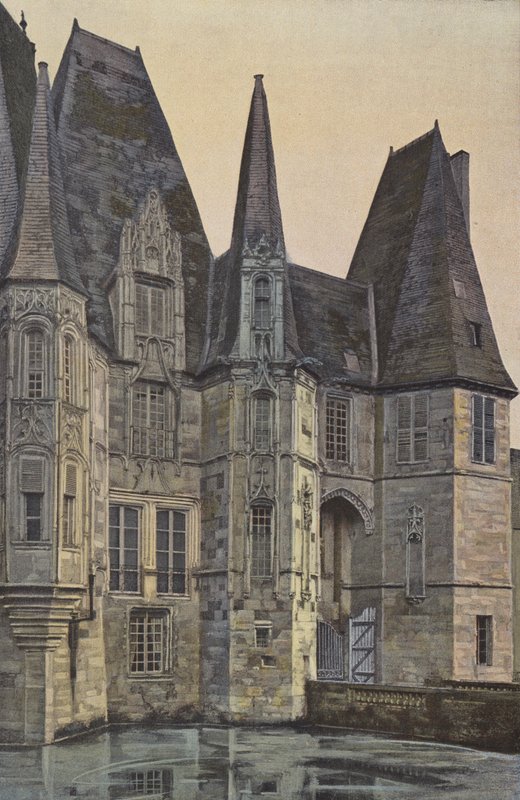 Chateau DO, a bejárat homlokzati oldala alkotó: French Photographer