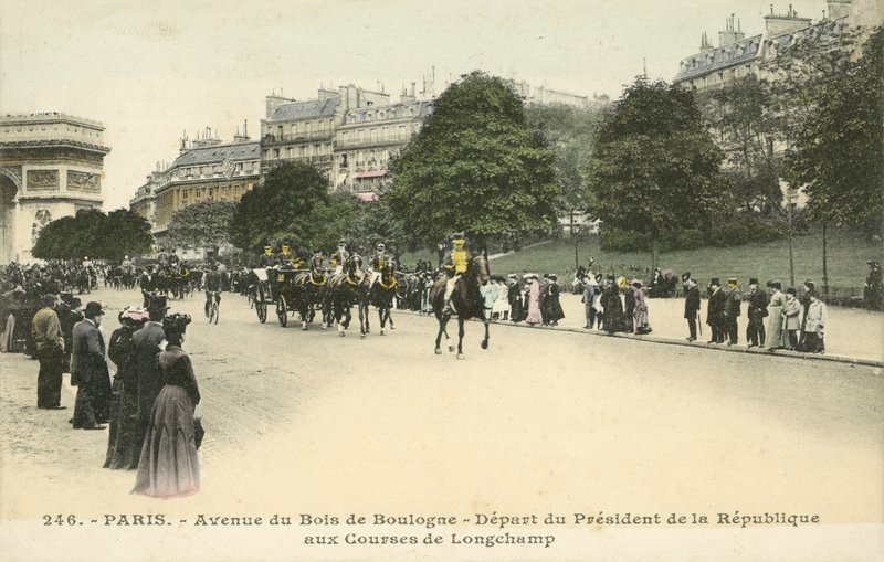 Franciaország elnökének indulása, a párizsi Longchamp lóversenypálya (színes fotó) alkotó: French Photographer