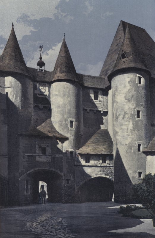 Fougeres-sur-Bievre, Chateau, Homlokzat az udvaron alkotó: French Photographer