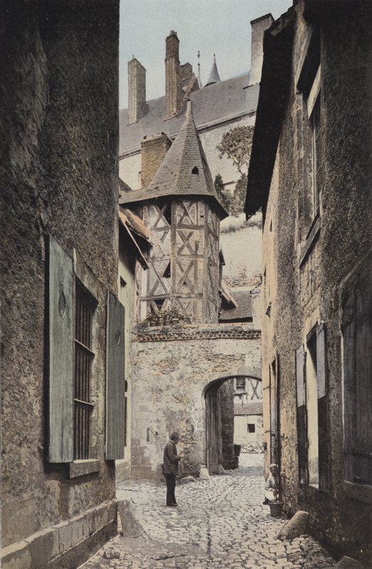 Gien, a kastélyhoz vezető utca alkotó: French Photographer