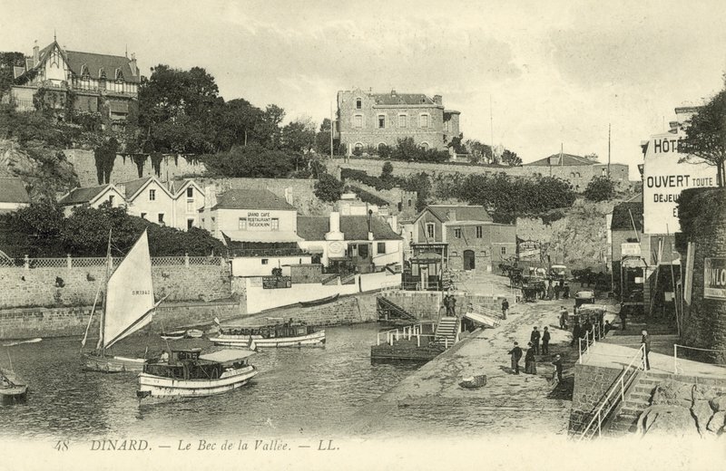 Harbour, Dinard (f/w fotó) alkotó: French Photographer
