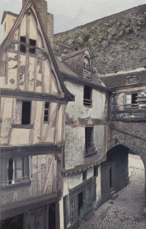 Laval, Porte Beucheresse és vicilles házak alkotó: French Photographer