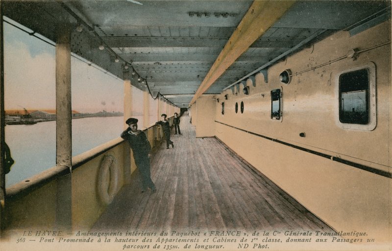 Le Havre - az SS France belseje, a Compagnie Generale Transatlantique tulajdonában lévő óceánjáró. Sétányfedélzet, 135 méter hosszú, első osztályú kabinok magasságában. 1913-ban feladott képeslap. alkotó: French Photographer