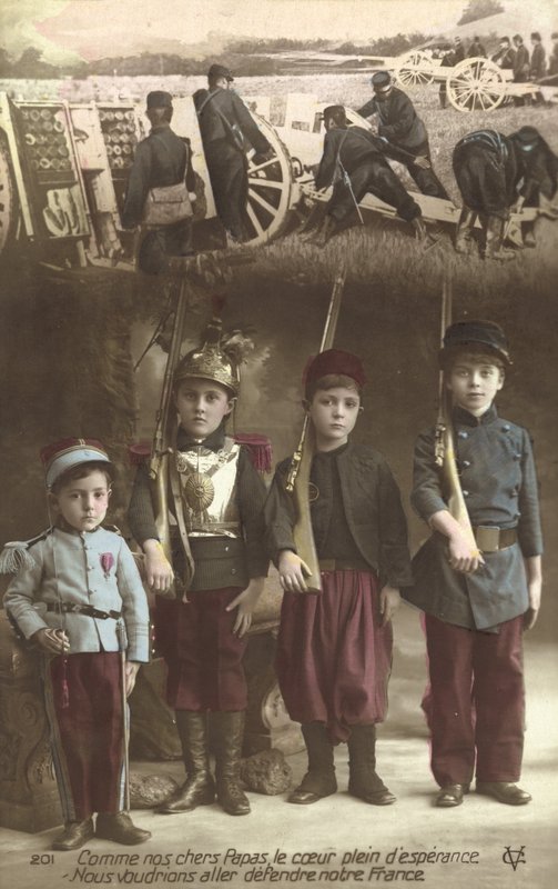 Mint drága apáink, szívünk tele van reménnyel, szeretnénk menni és megvédeni Franciaországunkat (színes fotó) alkotó: French Photographer
