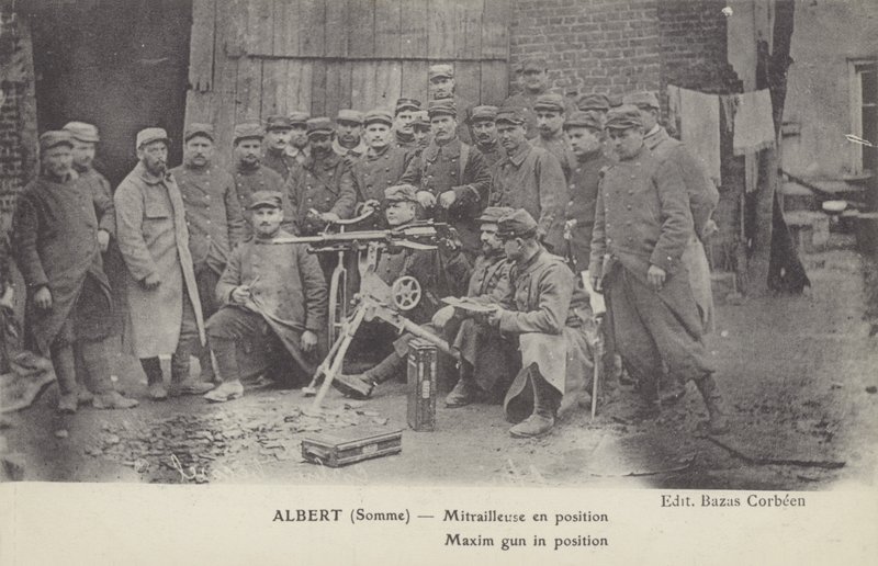 Maxim fegyver pozícióban, Albert, Somme, Első világháború (f/w fotó) alkotó: French Photographer