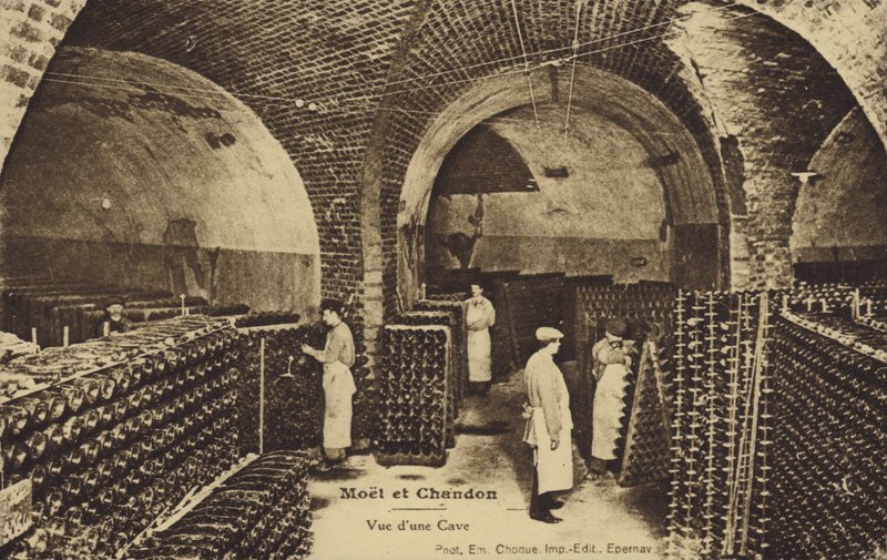 Moet és Chandon alkotó: French Photographer