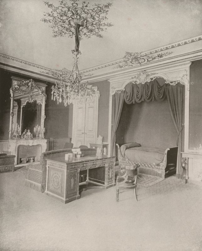 Párizs: Gambetta Kamara, Palais Bourbon (f/w fotó) alkotó: French Photographer