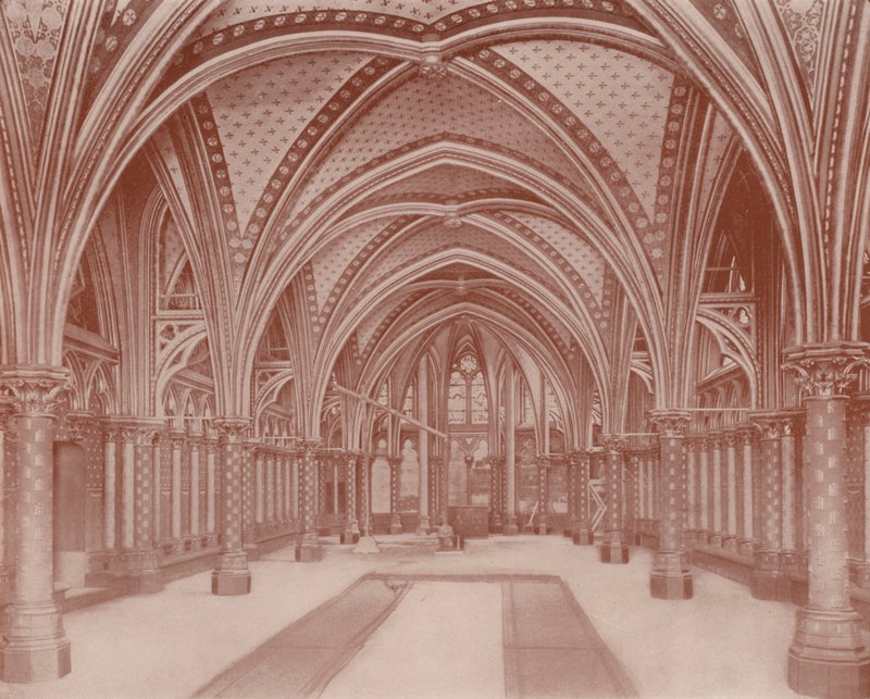 Párizs: A Sainte Chapelle kriptája (f/w fotó) alkotó: French Photographer