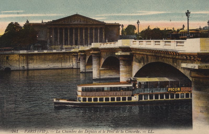 Párizs, a Képviselőház és a Pont de La Concorde alkotó: French Photographer
