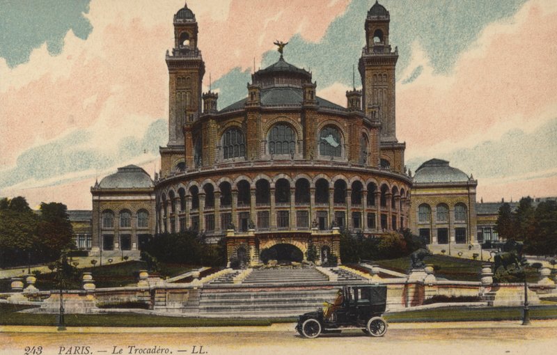 Párizs, A Trocadero alkotó: French Photographer