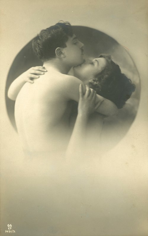 Szenvedélyes ölelés alkotó: French Photographer