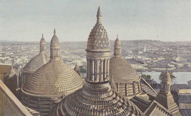 Perigueux, Saint-Front katedrális, kupolák a harangtoronyból nézve alkotó: French Photographer
