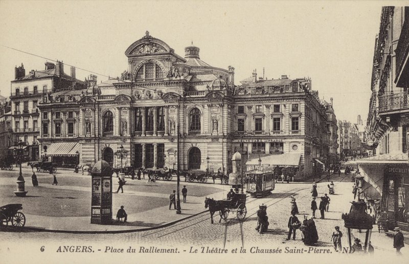 Place du Ralliement, a színház és a Chaussee Saint-Pierre, Angers, Franciaország alkotó: French Photographer