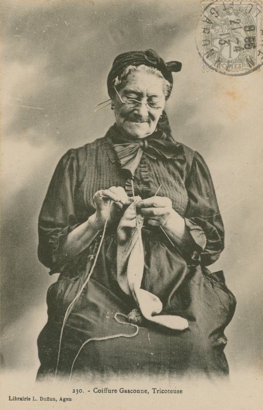 Egy tricoteuse képeslap, 1913-ban küldték alkotó: French Photographer