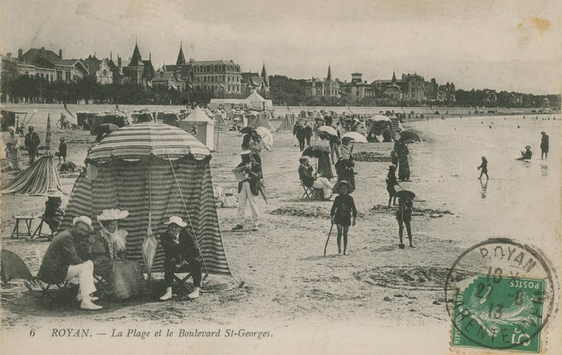 1913-ban küldték képeslap a tengerpartról és a Boulevard St Georges-ról (Royan, Franciaország). alkotó: French Photographer