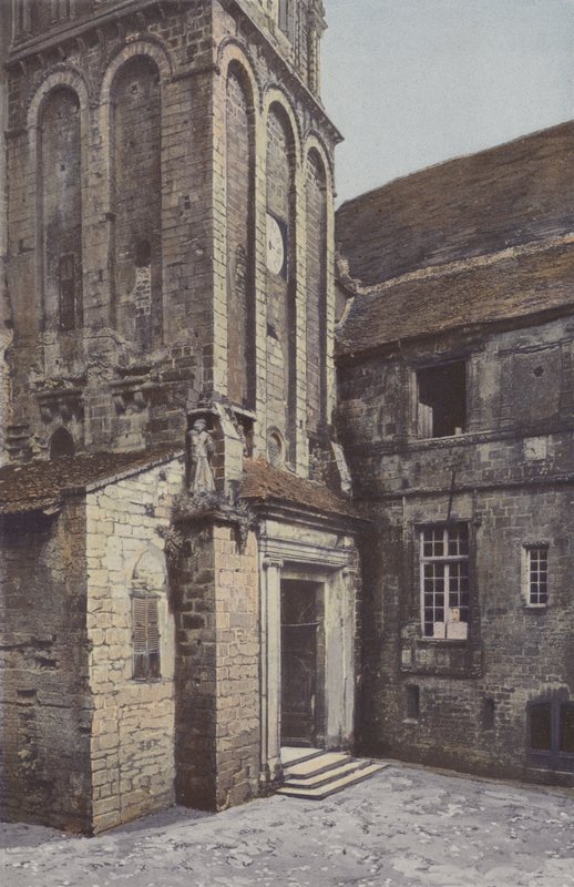 Sarlat, a régi székesegyház harangtornya és az egykori püspökség alkotó: French Photographer